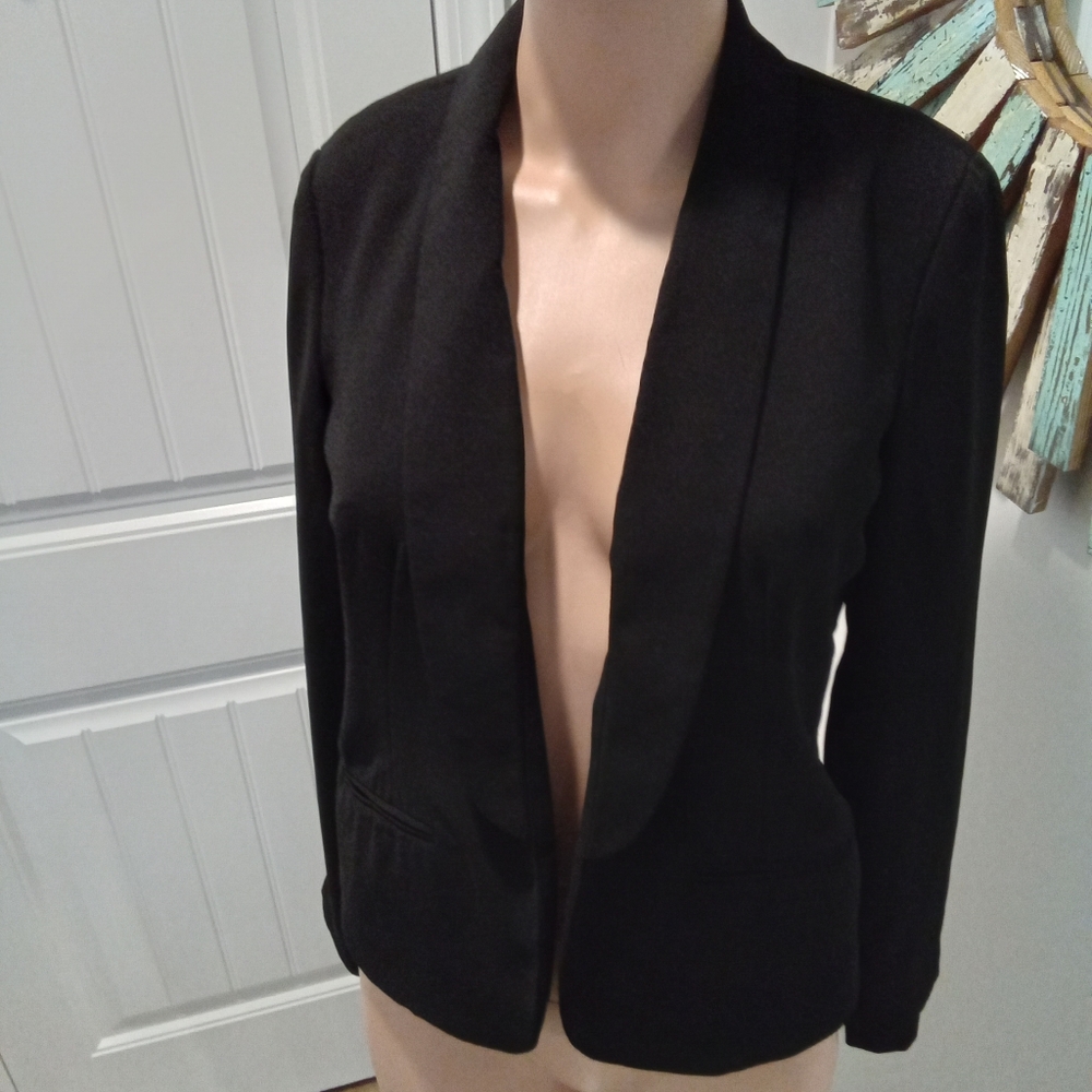 2-$10... Decree Size S Elegant Black Women's Blazer